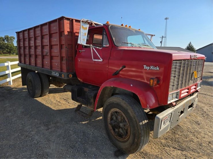 1983-gmc-7000-image-7
