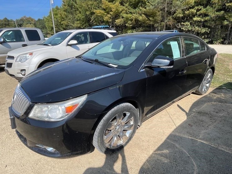 2011-buick-lacrosse-cxl-car-image-1