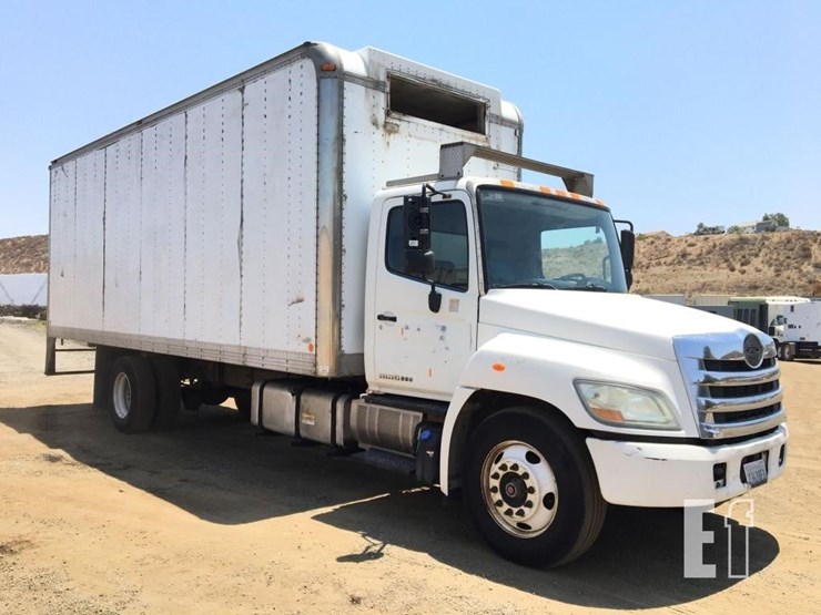 2013-hino-338-image-2