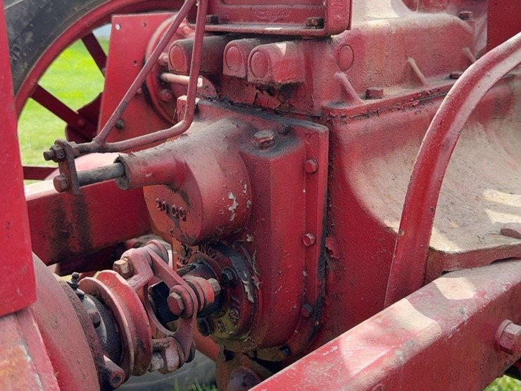 farmall-f-20-image-54