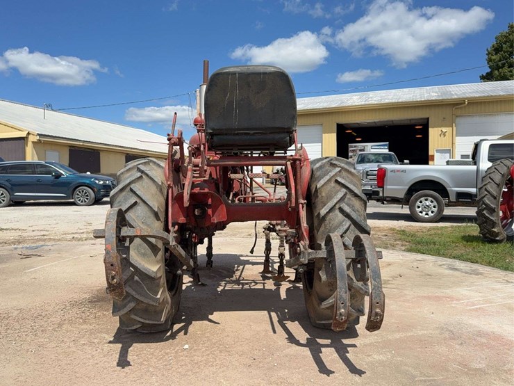 farmall-super-a-image-4