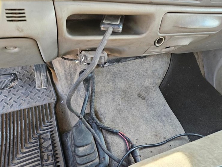2001-ford-350-image-45