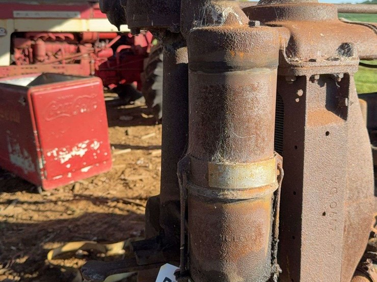 farmall-f-12-image-13
