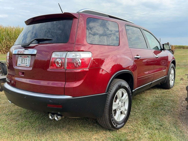 2007-gmc-acadia-image-3