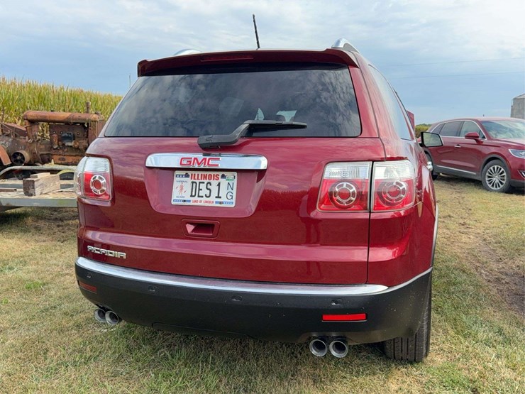 2007-gmc-acadia-image-4