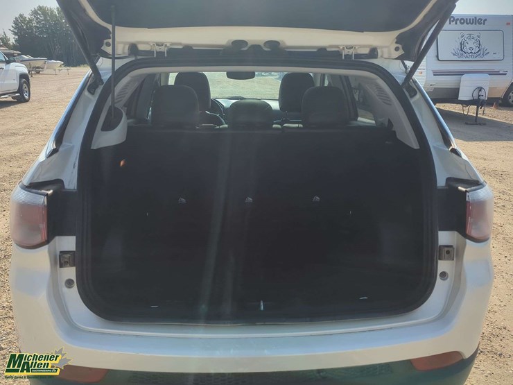 2019-jeep-compass-image-16
