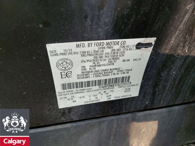 2015-ford-taurus-awd-4dr-sedan-image-5