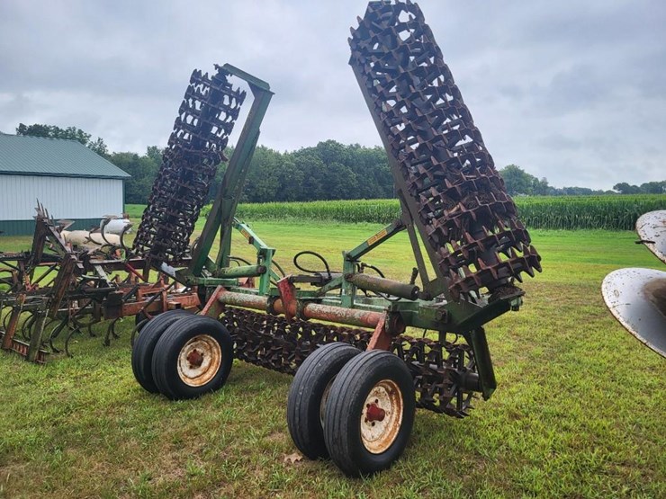 brillion-22'-crowfoot-cultipacker-image-6