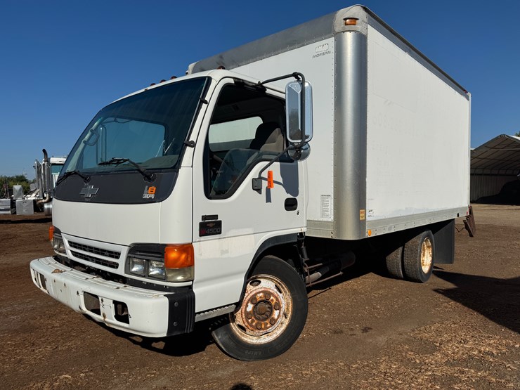 #3262-•-2002-chevy-c4500-box-truck-(has-wi-title)-(waukesha-wi)-image-1