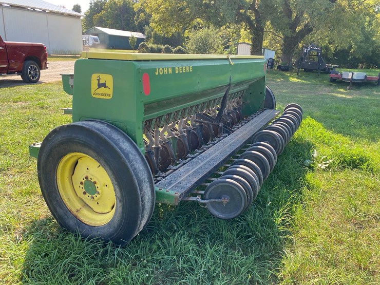 john-deere-8200-image-4