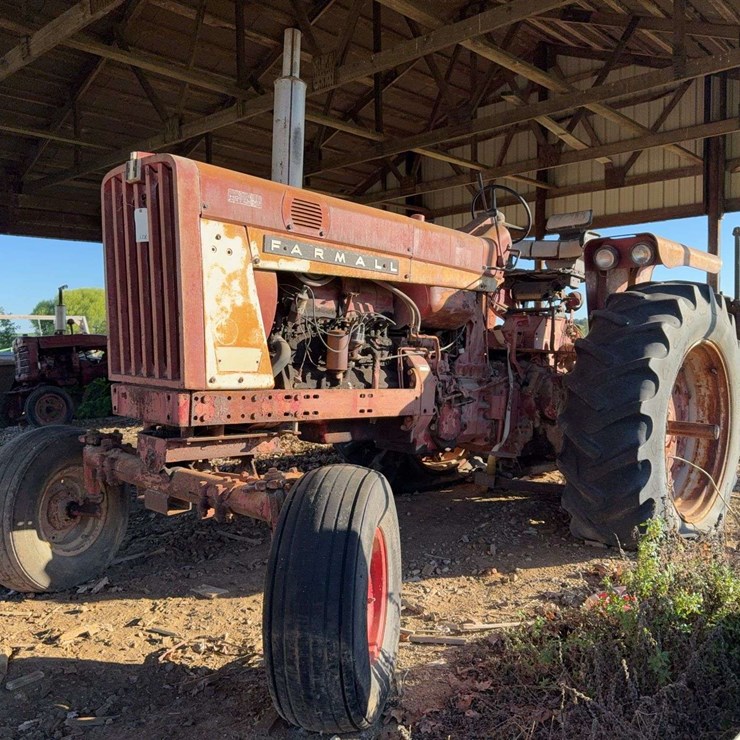 Farmall 806