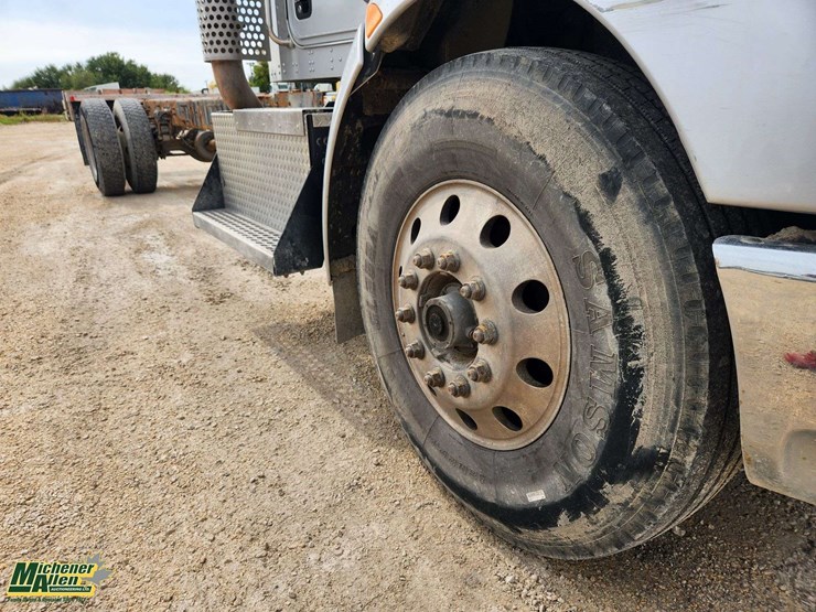 2009-kenworth-t370-image-15