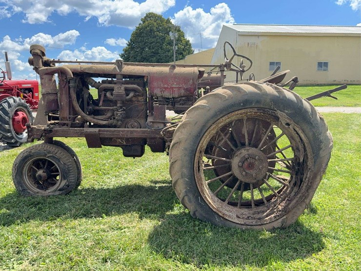 farmall-f-20-image-7