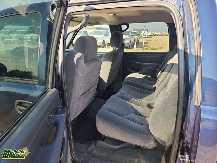 2006-chevrolet-silverado-1500-image-14