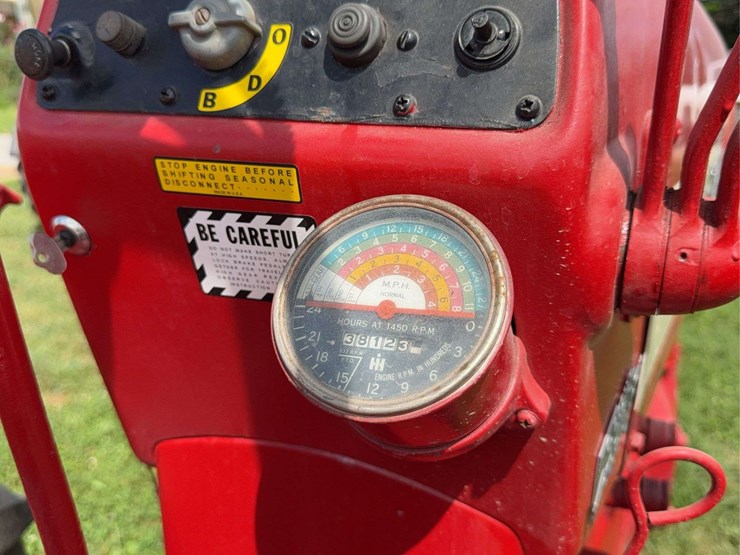 farmall-450-image-31