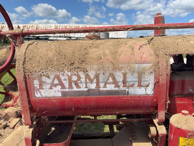 farmall-f-12-image-52