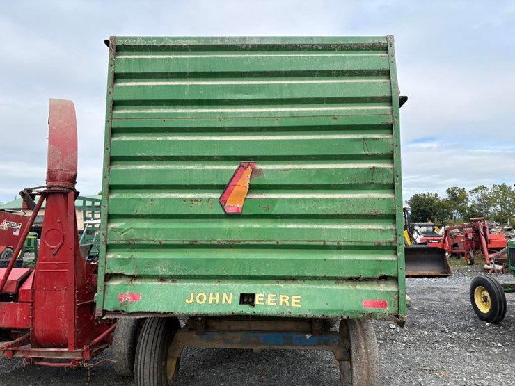 john-deere-714-image-9