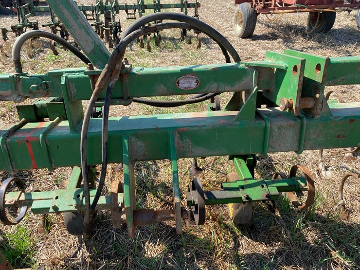 brillion-8-x-36”-row-cultivator-image-18