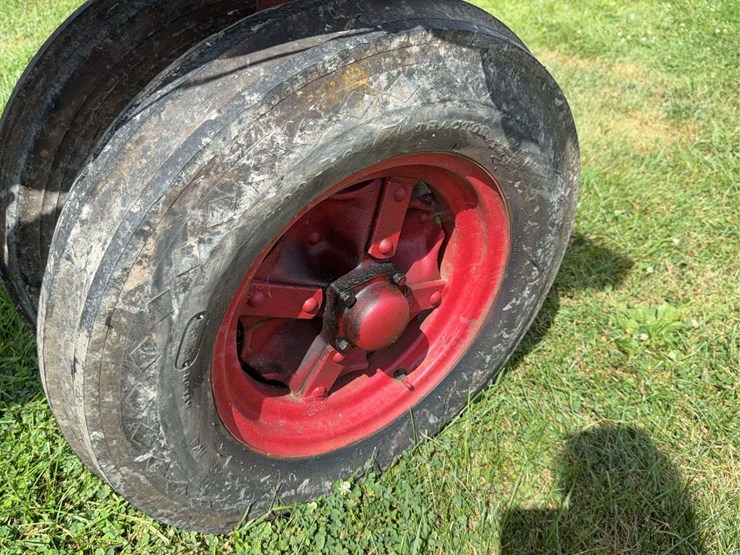 farmall-f-20-image-19