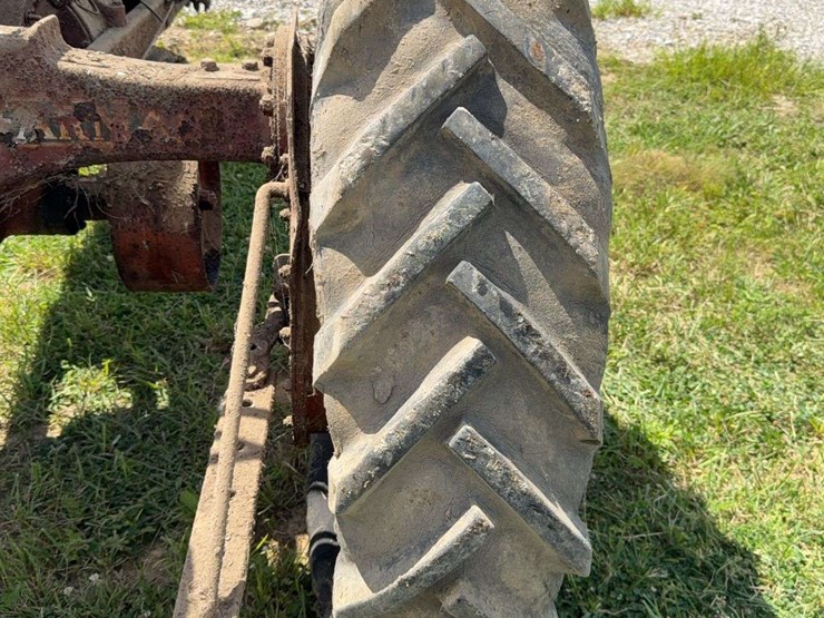 farmall-f-20-image-22