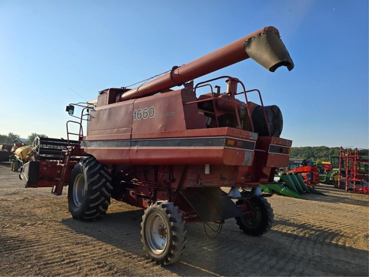 case-ih-1660-image-3