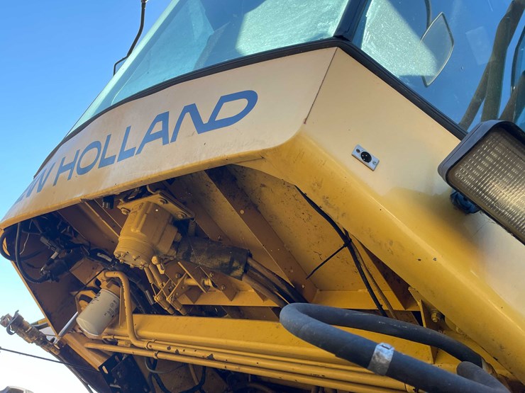 new-holland-tr87-image-14