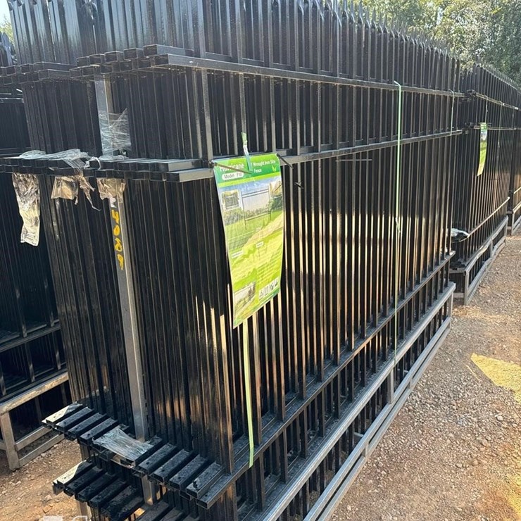 HURRICANE 10FT WROUGHT IRON SITE FENCE