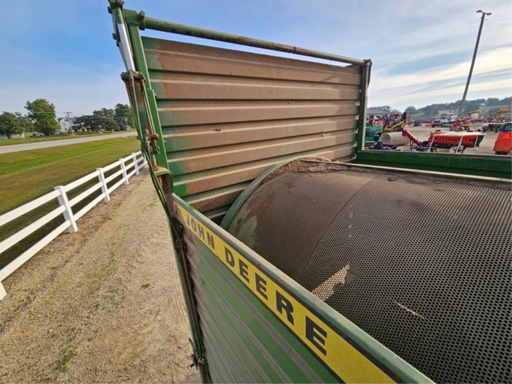 john-deere-100-image-20