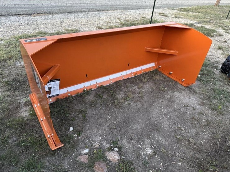 wolverine,-sp-15-84w,-skid-steer-snow-pusher.-image-3