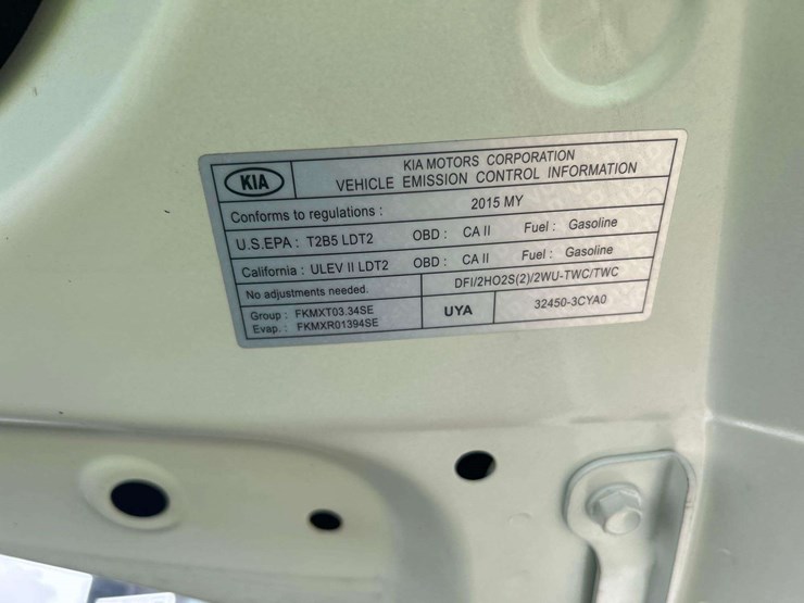 2015-kia-sedona-image-10
