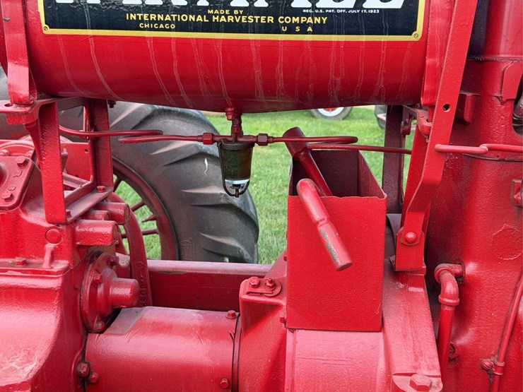 farmall-f-20-image-75