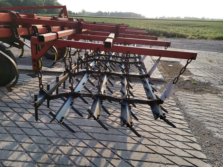 case-ih-4200-image-23