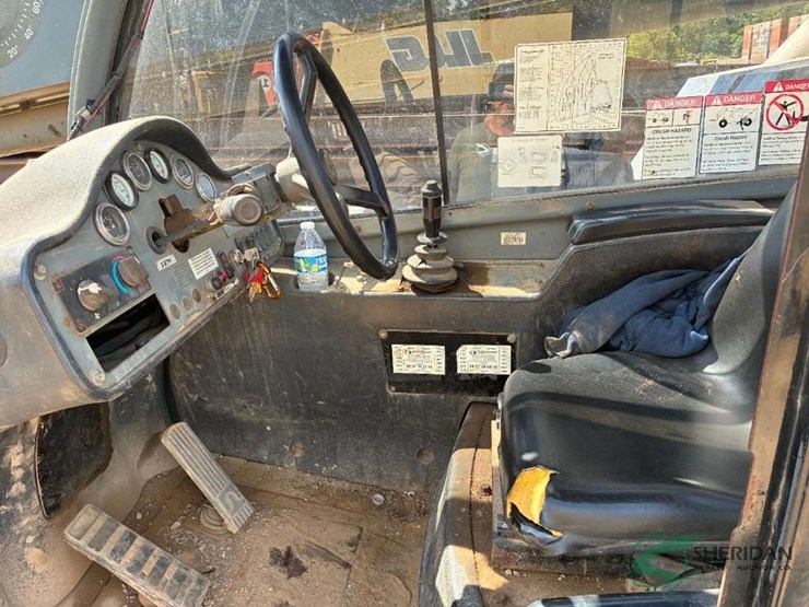 terex-th844c-image-9