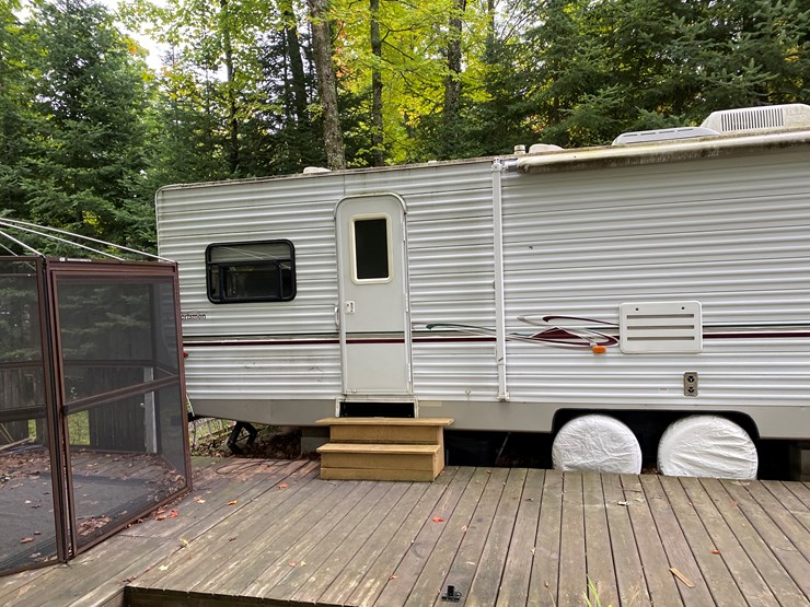 #3302-•-2004-k2-incorporated-sportsman-3803-camper-has-wi-title-(three-lakes,-wi)-image-6