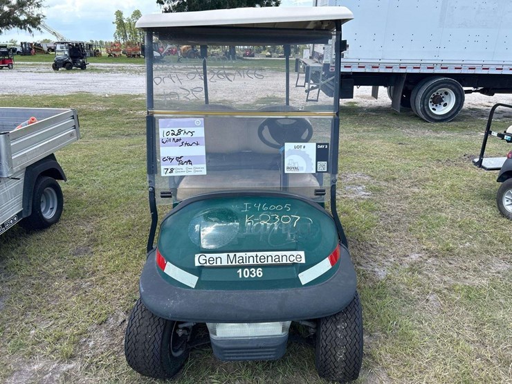 2014-club-car-electric-utility-cart-image-13