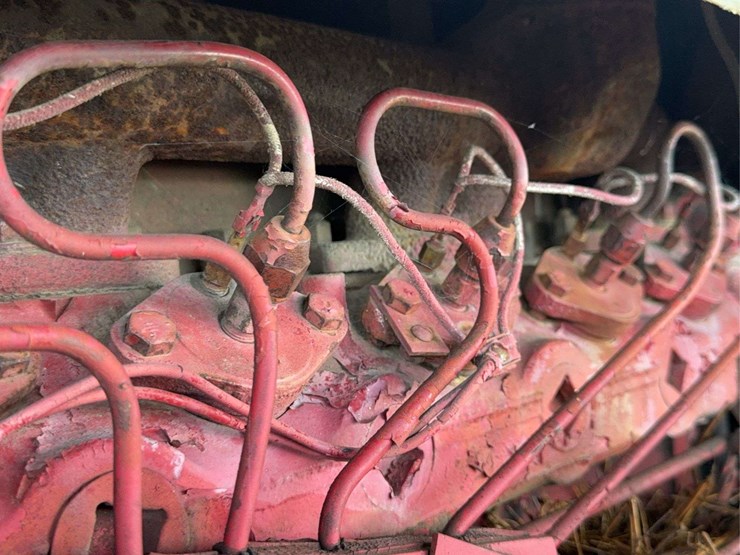 farmall-560-image-49
