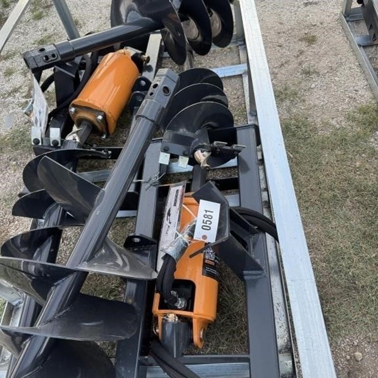 1- Wolverine, GB-11-72W, Skid steer auger. Comes
