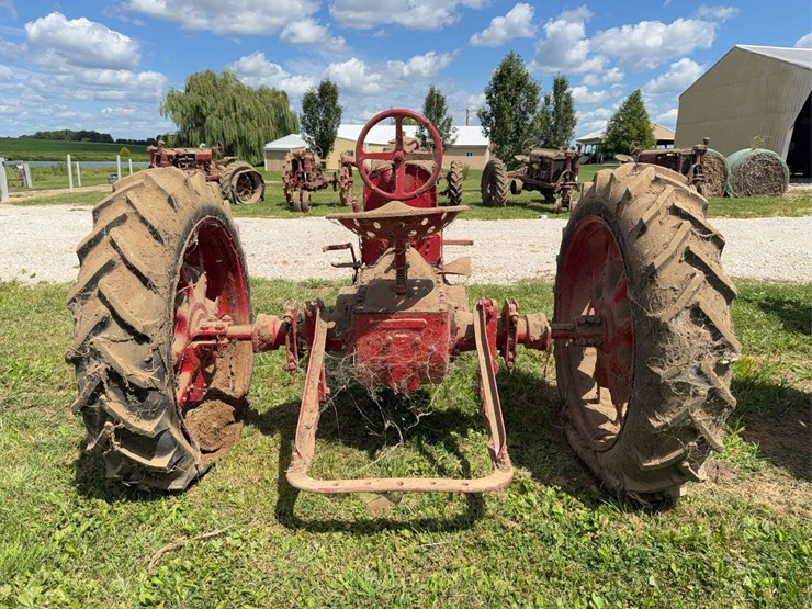 farmall-f-12-image-5