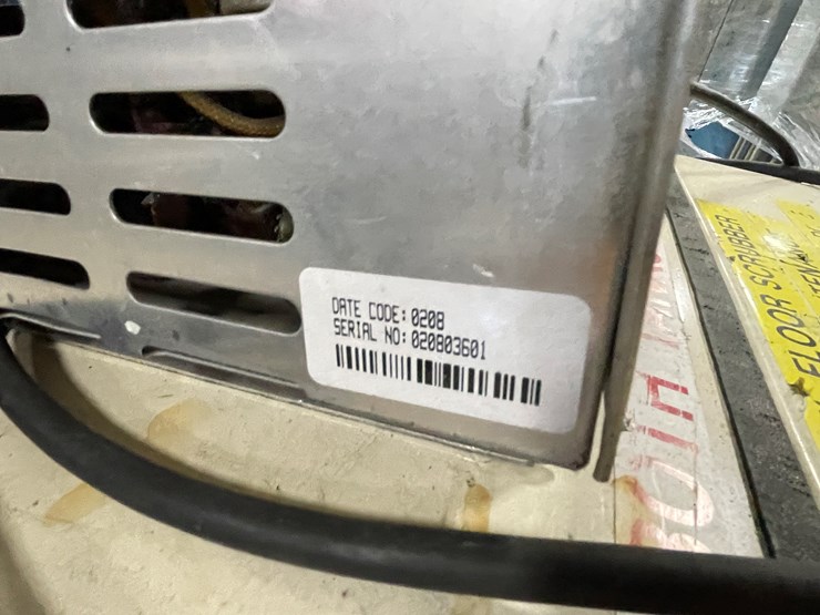 #7162-•-tennant-es480-floor-scrubber-image-20