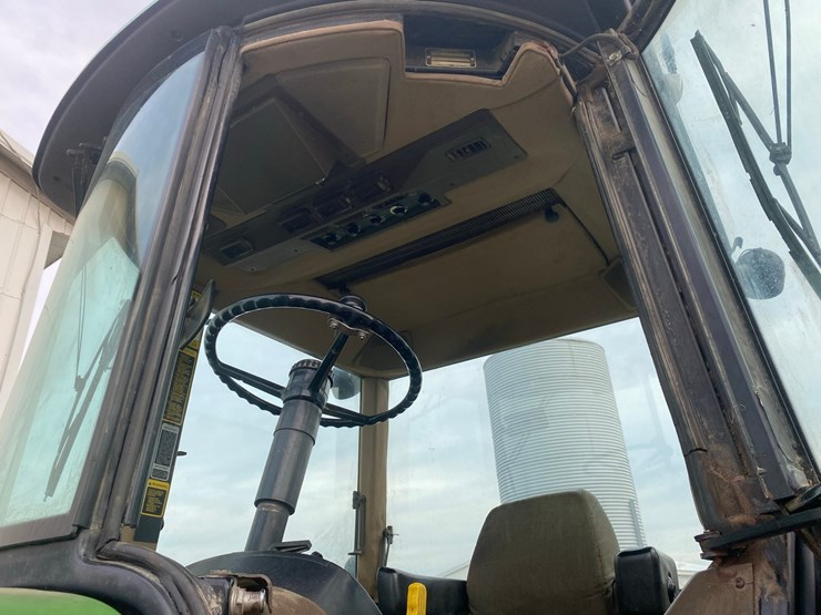 john-deere-4055-image-37