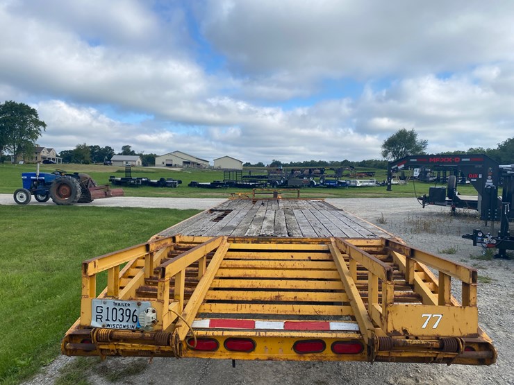 #3012-•-1989-cz-trailers-deckover-equipment-trailer-(helenville,-wi)-(has-wi-title)-image-3