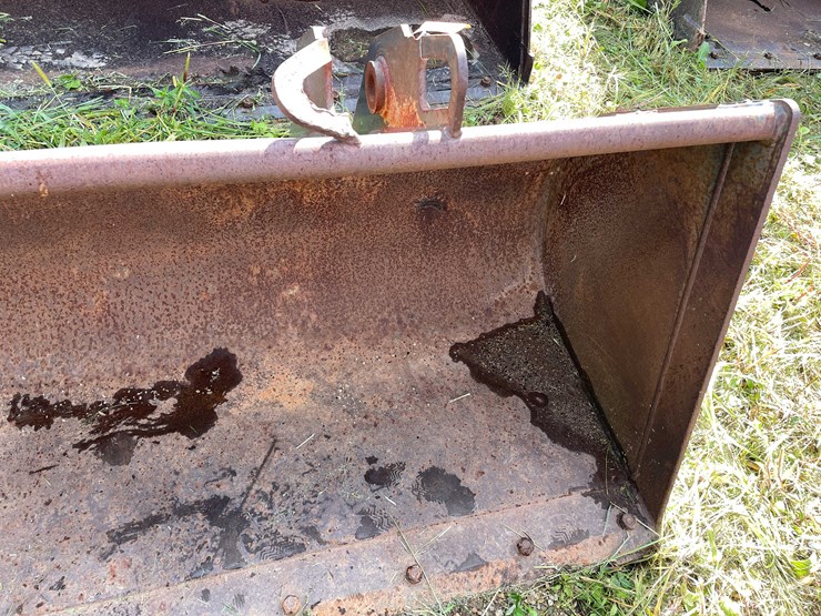 #1284-•-front-loader-bucket-attachment-image-15