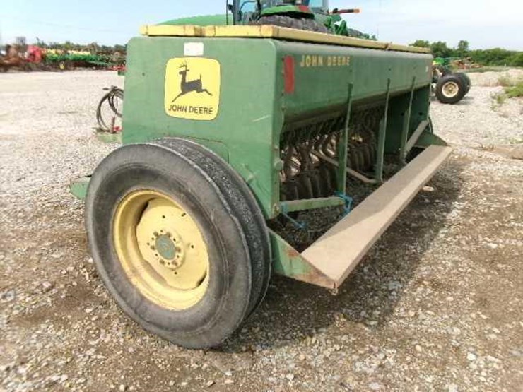 john-deere-8300-image-6