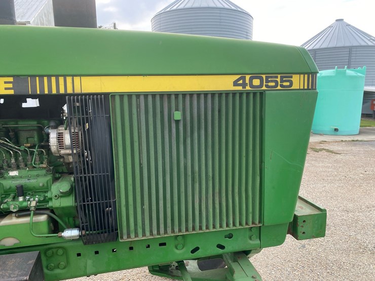 john-deere-4055-image-10