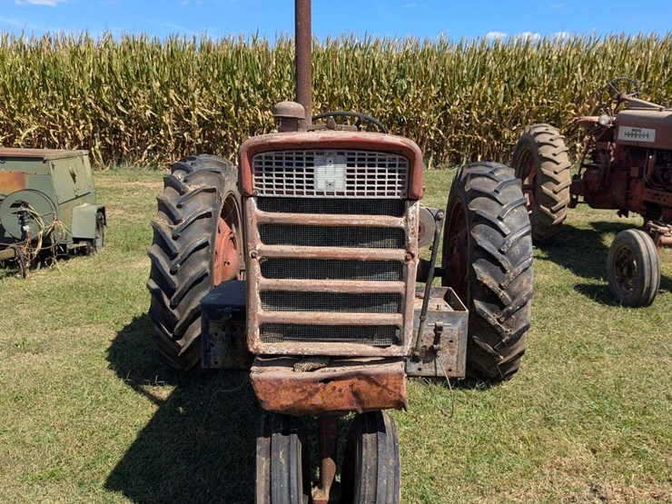 farmall-340-diesel-image-2