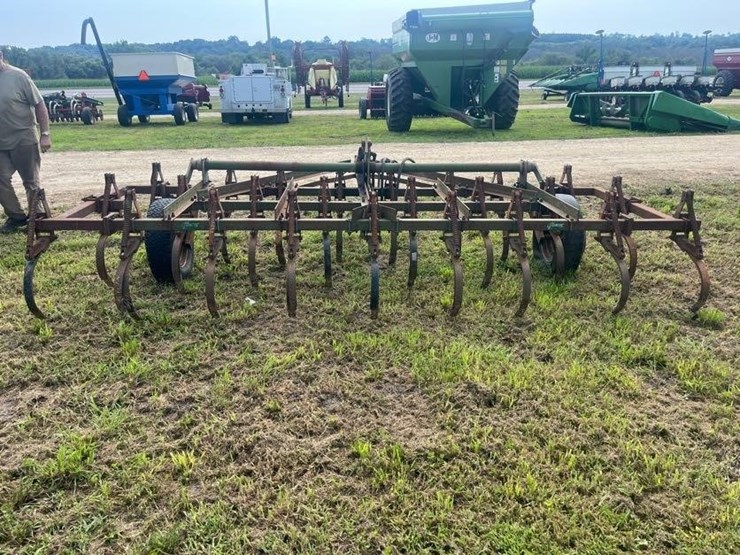 glencoe-field-cultivator-image-3