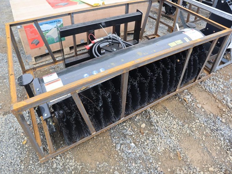 mower-king-qa-angle-broom-image-1