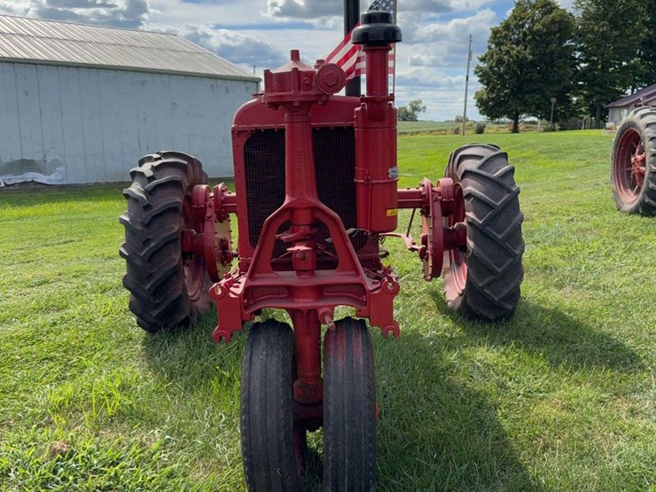 farmall-f-20-image-13