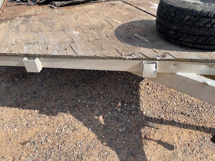 #3100-•-karavan-tandem-axle-aluminum-frame-snowmobile-trailer-(no-title)-(cadot,-wi)-image-10