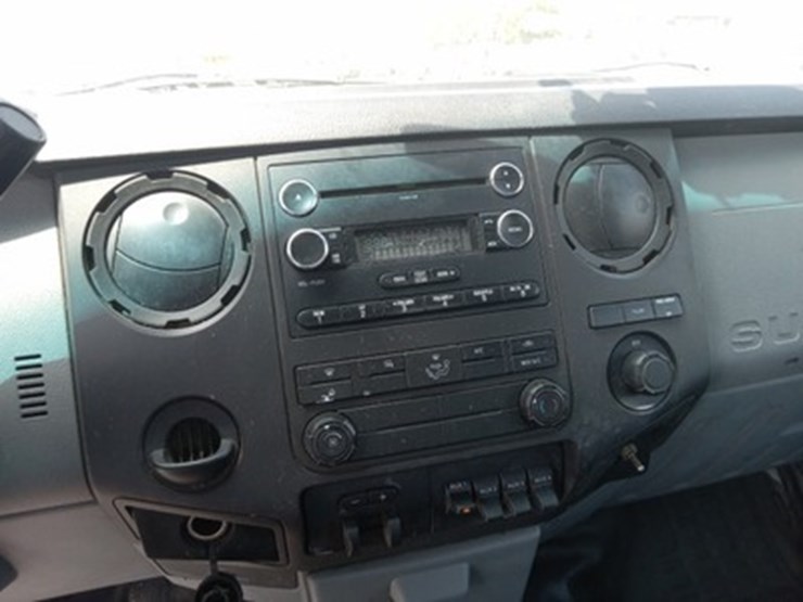 2013-ford-f550-image-7